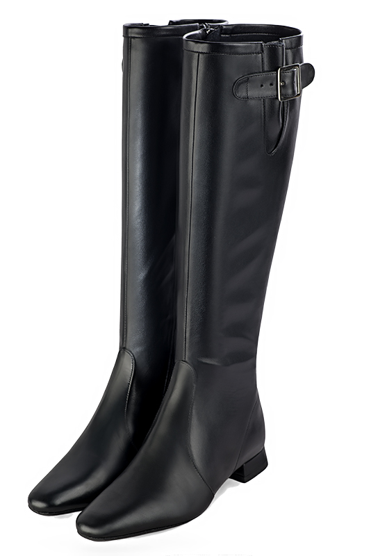 Bottes femme avec des boucles sur mesures noir satin Mollets